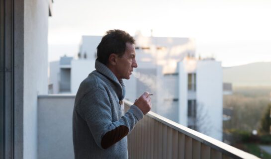 Rauchen auf Balkon eines Mehrfamilienhauses - Unterlassungsanspruch Rauchen auf Balkon eines Mehrfamilienhauses – Unterlassungsanspruch